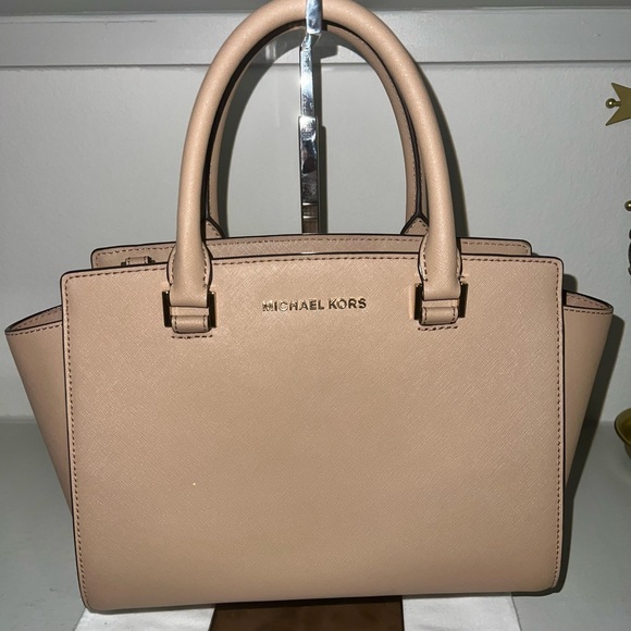 Michael Kors Medium Selma Purse - Picture 2 of 3